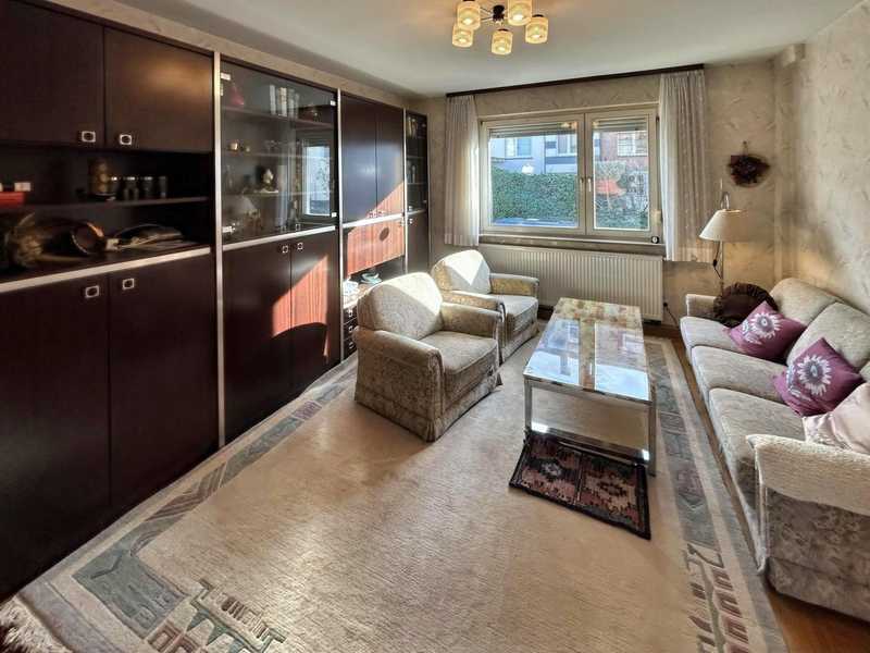 Perfektes Wohnen in ruhiger, stadtnaher Lage mit viel Raum für eigene Ideen