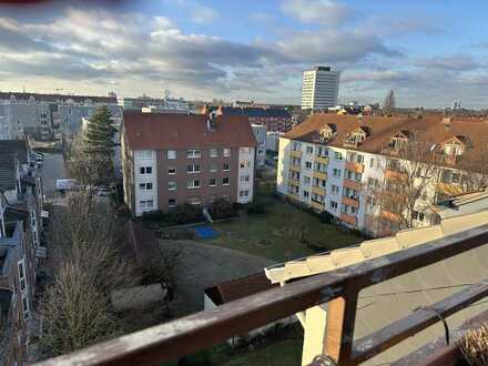 4-Zimmer Maisonette-Wohnung mit Blick über die Dächer Hannovers bis zum Deister