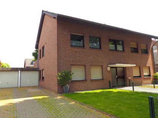 Komplett modernisierte Maisonette-Wohnung im 1. OG und 2.OG. Mit großer Dachterrasse.