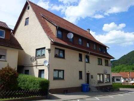                                                               2 Zimmer, K&uuml;che, Dusche, WC, Altbau                                                       in Hausen (Miltenberg)