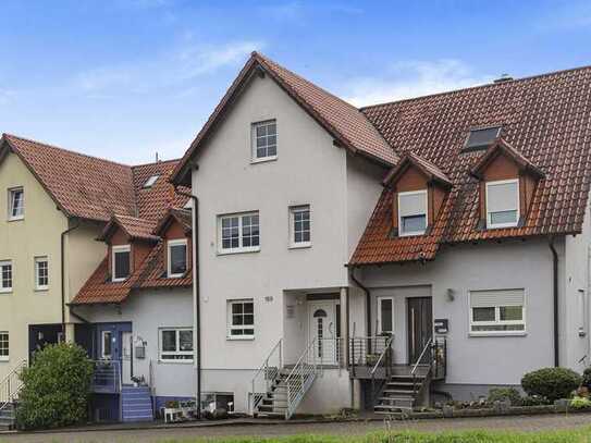 Familienfreundliches Reihenhaus mit Terrasse, Garten, Sauna und Garage in ruhiger Umgebung