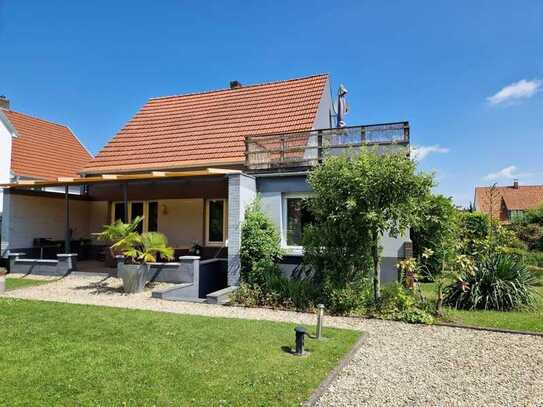 CHARMANTES EINFAMILIENHAUS MIT GROSSEM GARTEN IN WERTHER