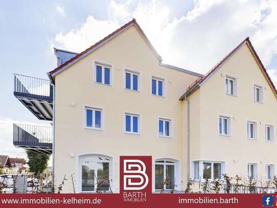 Hochwertige 2-Zimmer-DG-Wohnung mit Balkon