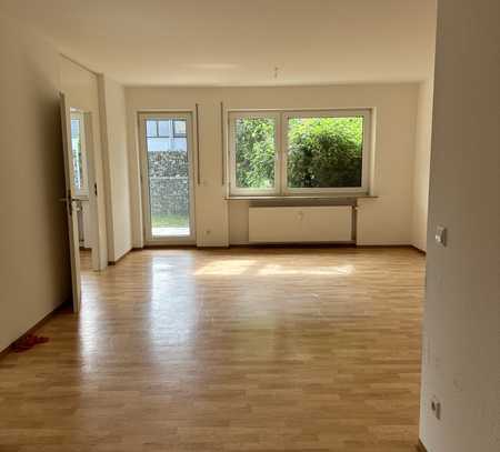 Freundliche 4-Zimmer-Wohnung mit Terrasse in Essingen