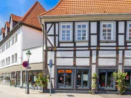 Großzügige Wohnung mit Balkon- auch für eine WG geeignet- zentral in der Altstadt von Soest!