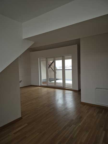 ++ Hochwertige 4 Zi. Maisonette WE // Dachloggia und Balkon // EBK möglich ++