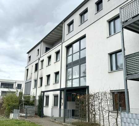 Moderne Wohnung mit großem Balkon in toller Lage (Erbbau)