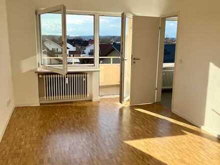 helle 1-Zimmer-Wohnung in Grafing bei München