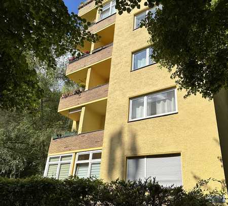 Helles 1,5 Zimmerappartement im 3. OG mit Balkon zwischen dem Kreuzberg und Viktoriapark