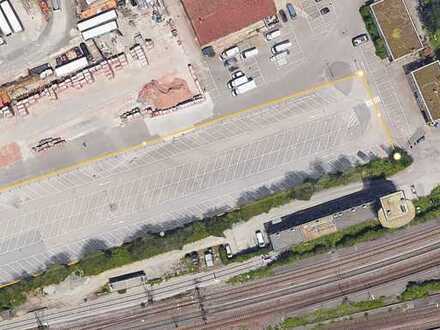 5.000 m² asphaltierte Freifläche/ Lagerplatz