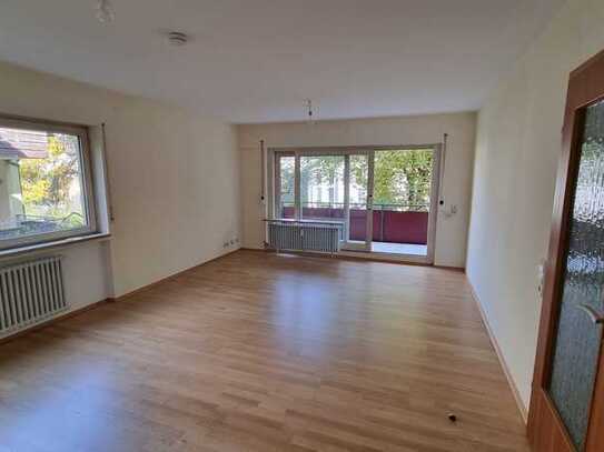 Schöne 2-Zimmer-Wohnung mit Balkon und Einbauküche in Baden-Baden