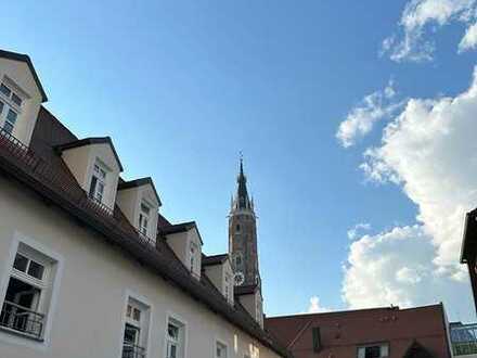 Das denkmalgeschützte Altbaujuwel! Maisonette in bester Innenstadtlage Landshut!