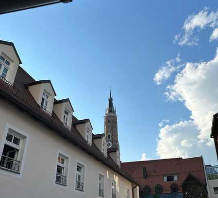 Das denkmalgeschützte Altbaujuwel! Maisonette in bester Innenstadtlage Landshut!