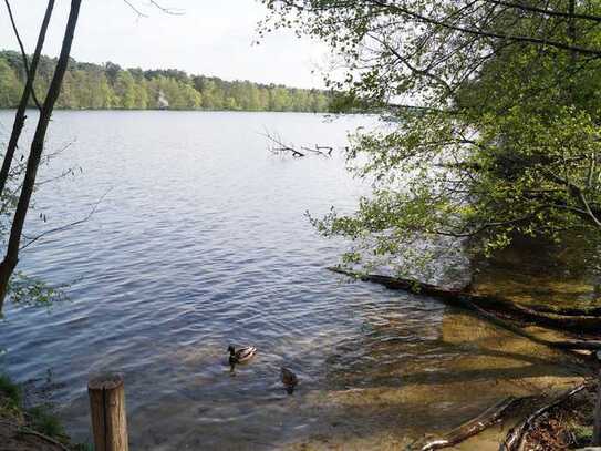 LINDEN IMMOBILIEN - sonniges Baugrundstück am Kanal für eine Stadtvilla oder Einfamilienhaus