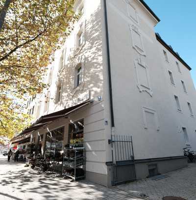 Elegante Dachgeschoss-Galeriewohnung am Nockherberg mit neuer Einbauküche