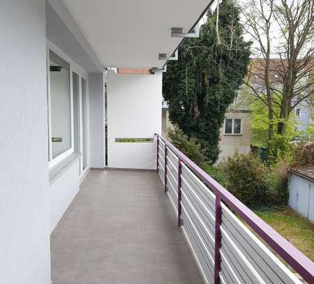 Schöne 4-Zimmer-Wohnung im 1. Obergeschoss mit großem Balkon in Kaiserslautern nähe Klinikum