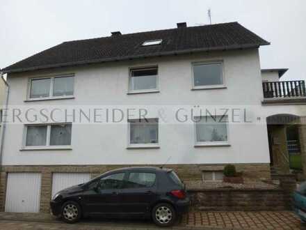 5-Zimmer Wohnung mit 2 Balkonen, Loggia, Garage und 1/2 Anteil an der DG-Wohnung im 3 Familienhaus!