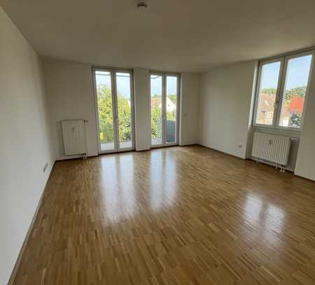 4-Zimmerwohnung mit Einbauküche und 2 Badezimmer