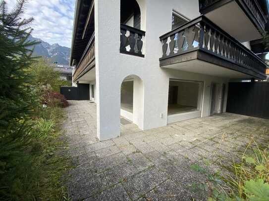 PROVISIONSFREI! Frisch sanierte 3-Zimmer-Wohnung mit traumhaftem Bergblick in Bestlage Garmisch