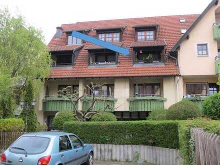 3,5-Zi.-Wohnung mit EBK Loggia TG-Stellplatz zentral in Bad Urach