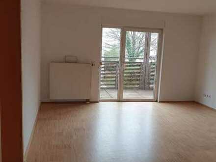 Wohnen am Lutherplatz - mit Tiefgarage!Exklusive helle 2,5-Zimmer-Wohnung mit Balkon in Ludwigshafen