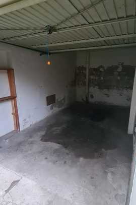 Garage im Hinterhof zu vermieten