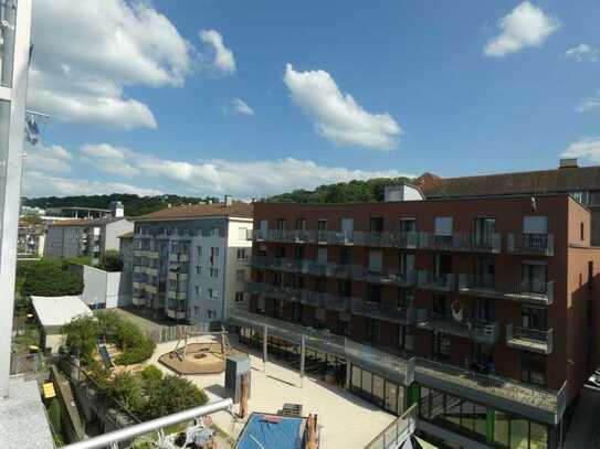 PF-Nähe Stadtzentrum und idyllisch an der Enz gelegen! 3-Zimmer-ETW mit Balkon!