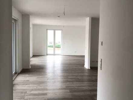 Großzügige 3 Zimmerwohnung in zentraler Lage Neustadts
