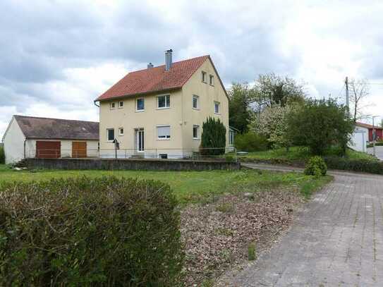 Günstiges 5,5-Raum-Einfamilienhaus mit EBK in Crailsheim