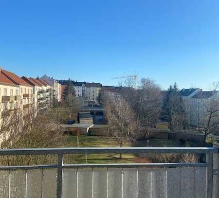 ***3-Zimmer mit Balkon, in Uninähe, WG geeignet***