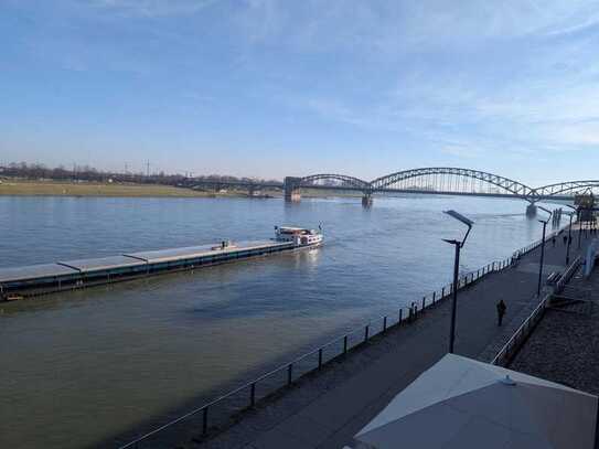 RHEINAUHAFEN - Loftbüros verfügbar!