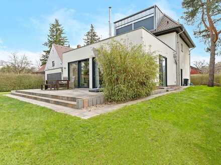 7-Zimmer-Villa in Zehlendorf mit ca. 260 m² Wohn- und ca. 116 m² Nutzfläche auf 1.000 m² Grund