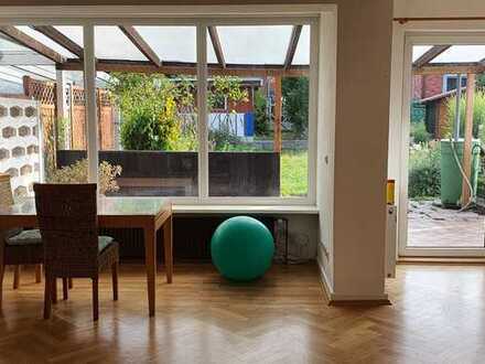 Grün, ruhig & vielfältig einkaufen - Reihenmittelhaus in Stade von privat