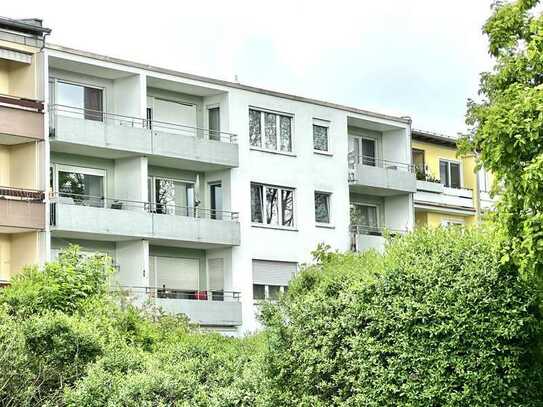 RENOVIERTE 3-Zi. Familienwhg, mit SONNIGEM Südbalkon in Eching