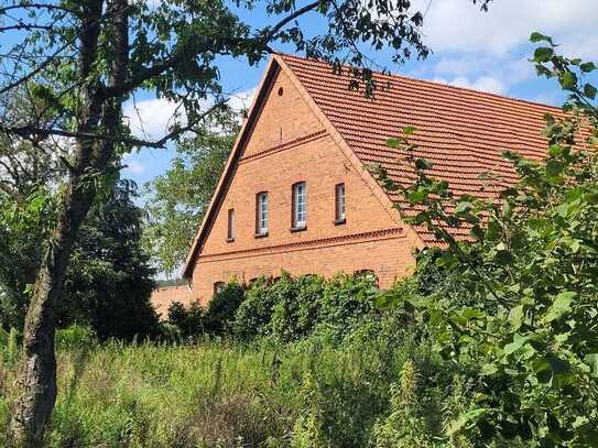 Resthof mit viel Potenzial in ruhiger Lage