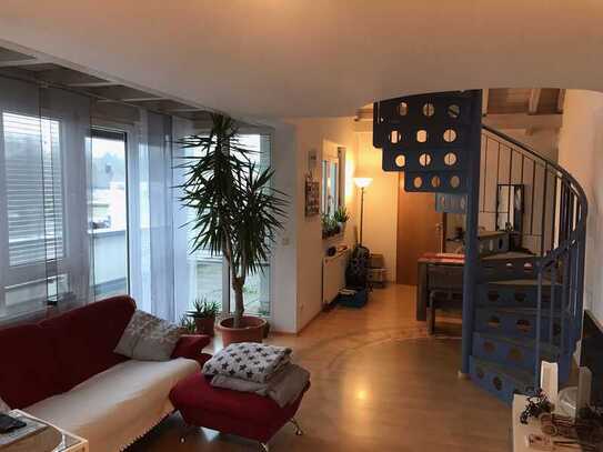 Schicke 2,5-Zimmer-Maisonette-Wohnung mit großer Dachterrasse, EBK in Bühl