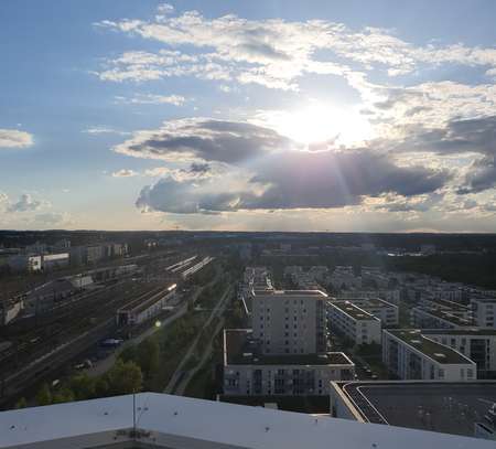 Stylische Loft-Wohnung am Hirschgarten mit Dachterrasse und Gym