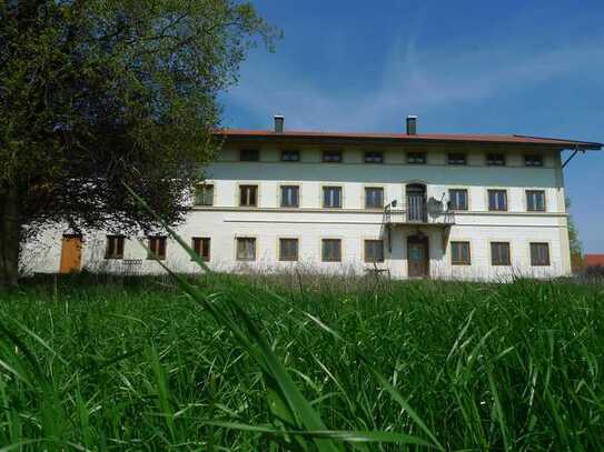 Ausbau von 7 Wohnungen & 3 Gewerbeeinheiten möglich / Imposanter Hof mit Zuhaus