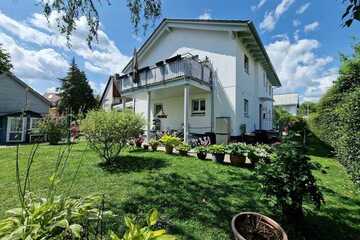 Modernes Zweifamilienhaus in March Buchheim mit herausragender Energieeffizienz