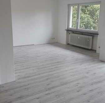 Helle und geräumige 3 Zi. Wohnung mit Balkon und Keller