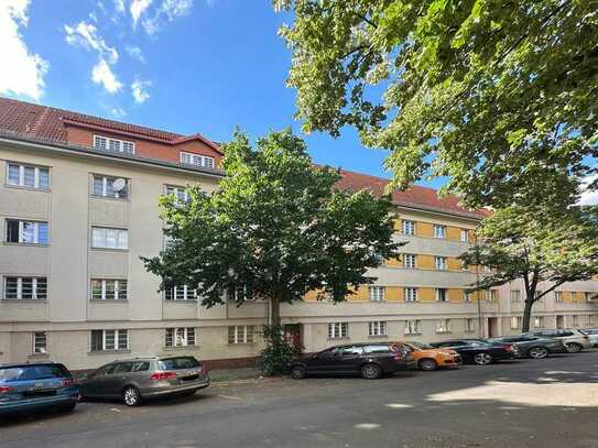 Investieren Sie in Berliner Altbaucharme: 3-Zimmer-Wohnung in Wedding