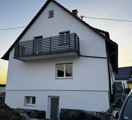 Erstbezug nach Sanierung mit Balkon: attraktive 5-Zimmer-Wohnung in Rottenburg