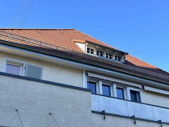 Idyllische Etagenwohnung mit großzügigem Garten und Terrasse