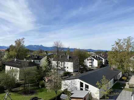 Großzügige 4-Zimmer-Wohnung mit lichtdurchfluteten Räumen und herrlichem Bergblick