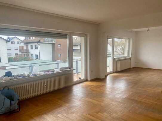 Helle 3-Zimmer-Wohung mit Balkon