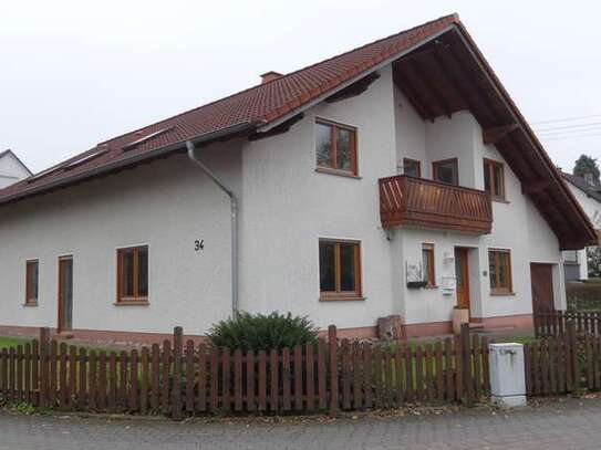 Helle 4ZKB-Whg+HWR+2 Balkone +EBK im 2-Familienhaus, 2km zum BH MTB