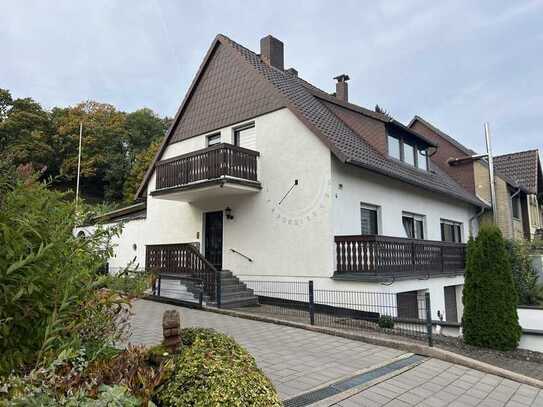 KARSTEN IMMOBILIEN ermöglicht Ihnen: ZFH im Grünen mit atemberaubendem Blick in Rinteln / Hohenrode