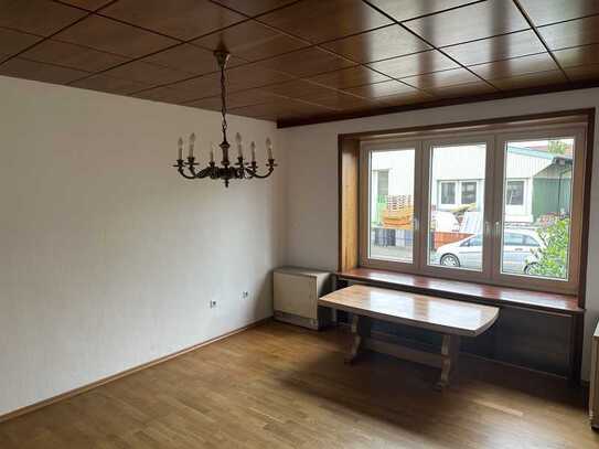 Haus mit großem Grundstück für Tier- und Gartenliebhaber, WG geeignet