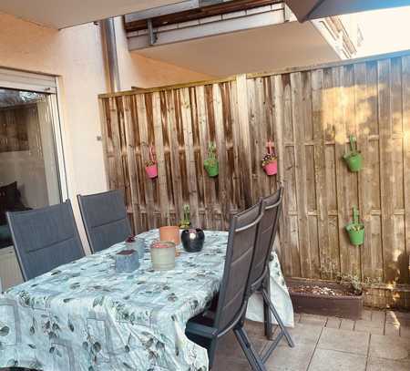 charmante 3-Zimmer-Wohnung mit eigener Terrasse und Garten in einem familienfreundlichen Wohngebiet