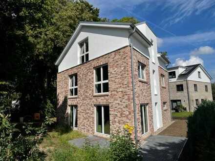 Sonnendurchflutetes Architekten-Einfamilienhaus, fertig zum Einzug! Sie lieben Individualität?